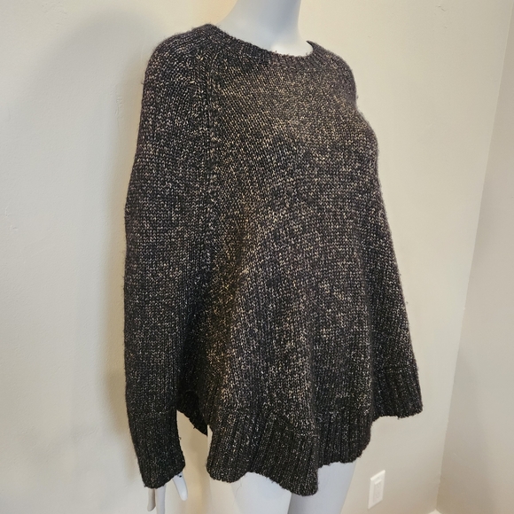 Sz S Michael Kors Batwing Knit Cape Poncho Sweater - Black & Metallic Gold - Picture 5 of 7